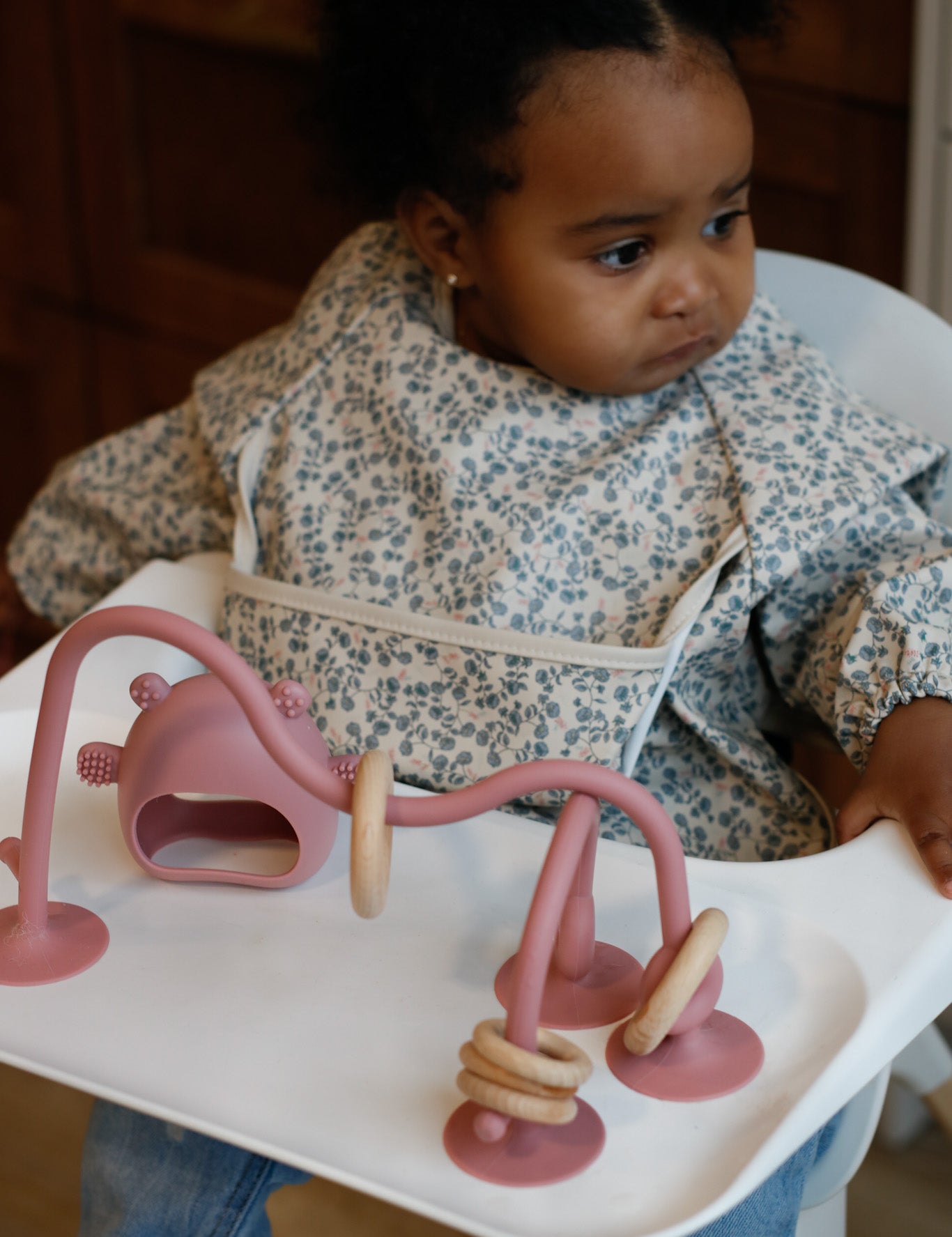 Jouet à ventouses pour chaise haute